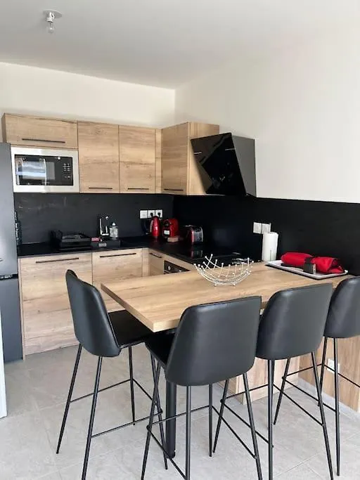 Superbe Appartement Neuf Aucalme Saint-Mandrier-sur-Mer France